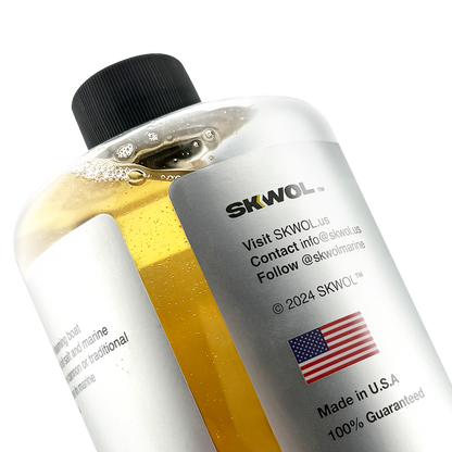 Hydrophobic SKWOL™ Wash & Prep formula repels water while cleaning fiberglass, gelcoat, and marine surfaces for a streak-free shine.